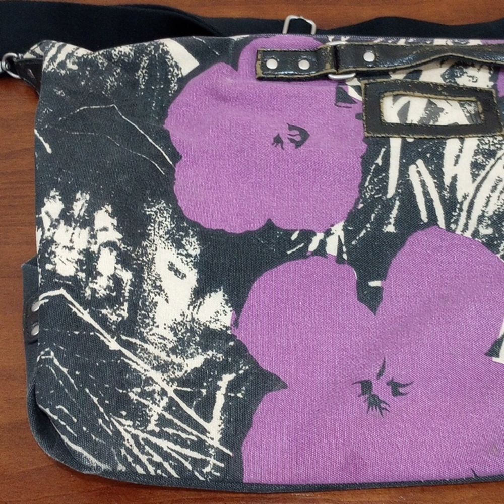 The Andy Warhol Pop Art Large Psychotic Leopard Duffel Canvas & Leather Bag - Picture 5 of 12